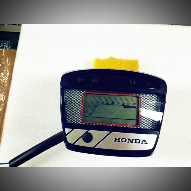 Đồng Hồ Điện Tử LCD Cho Dream Vindecal BD