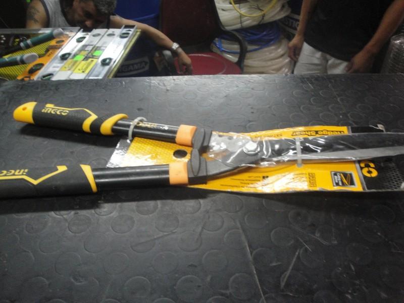 557mm/23.5 inch Kéo cắt cây kiểng INGCO HHS6001