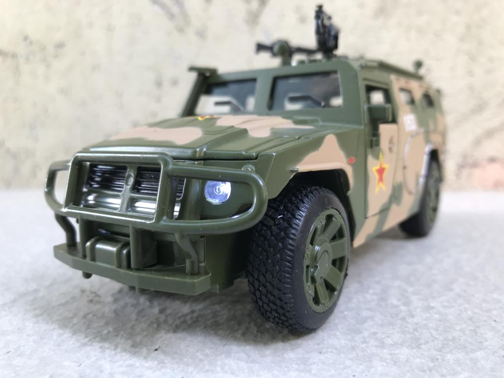 Mô hình xe Quân sự Tiger 1:32