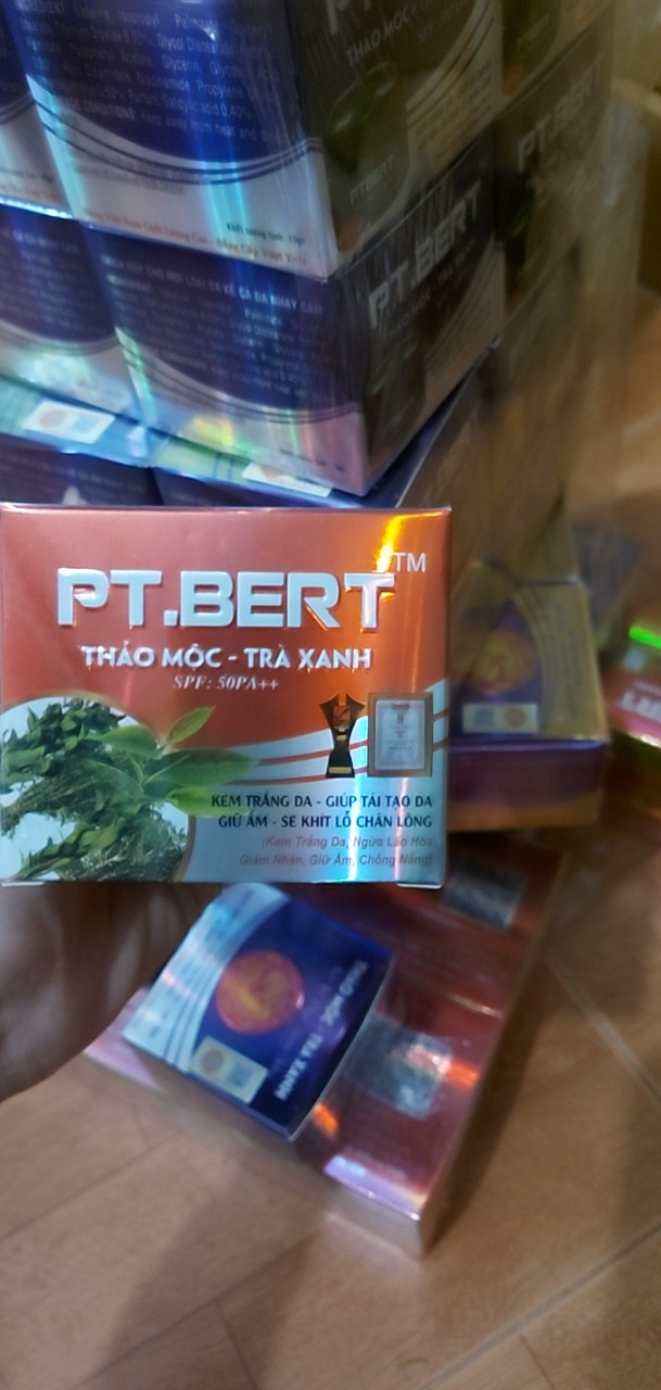 KEM THẢO MỘC TRÀ XANH PT.BERT HŨ 10G, 20G