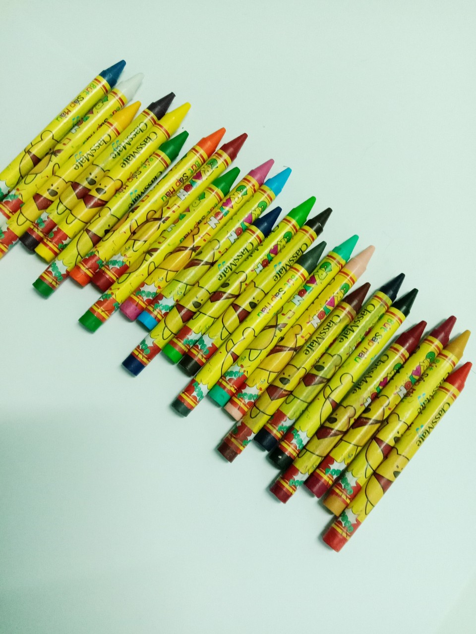 Bút sáp 12, 18, 24 màu ClassMate CR201-202-203