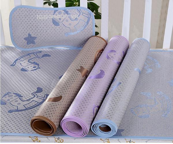 Bộ chiếu lụa kèm gối thảo mộc cho bé