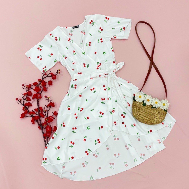 Đầm cherry đỏ đắp tà