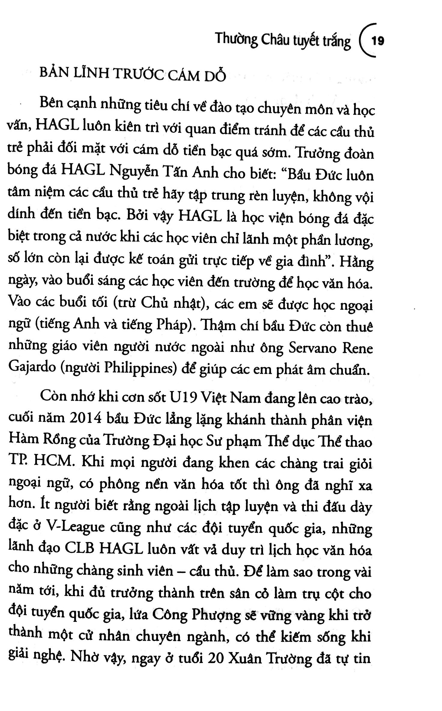 Fahasa - Bão Lửa U23 - Thường Châu Tuyết Trắng