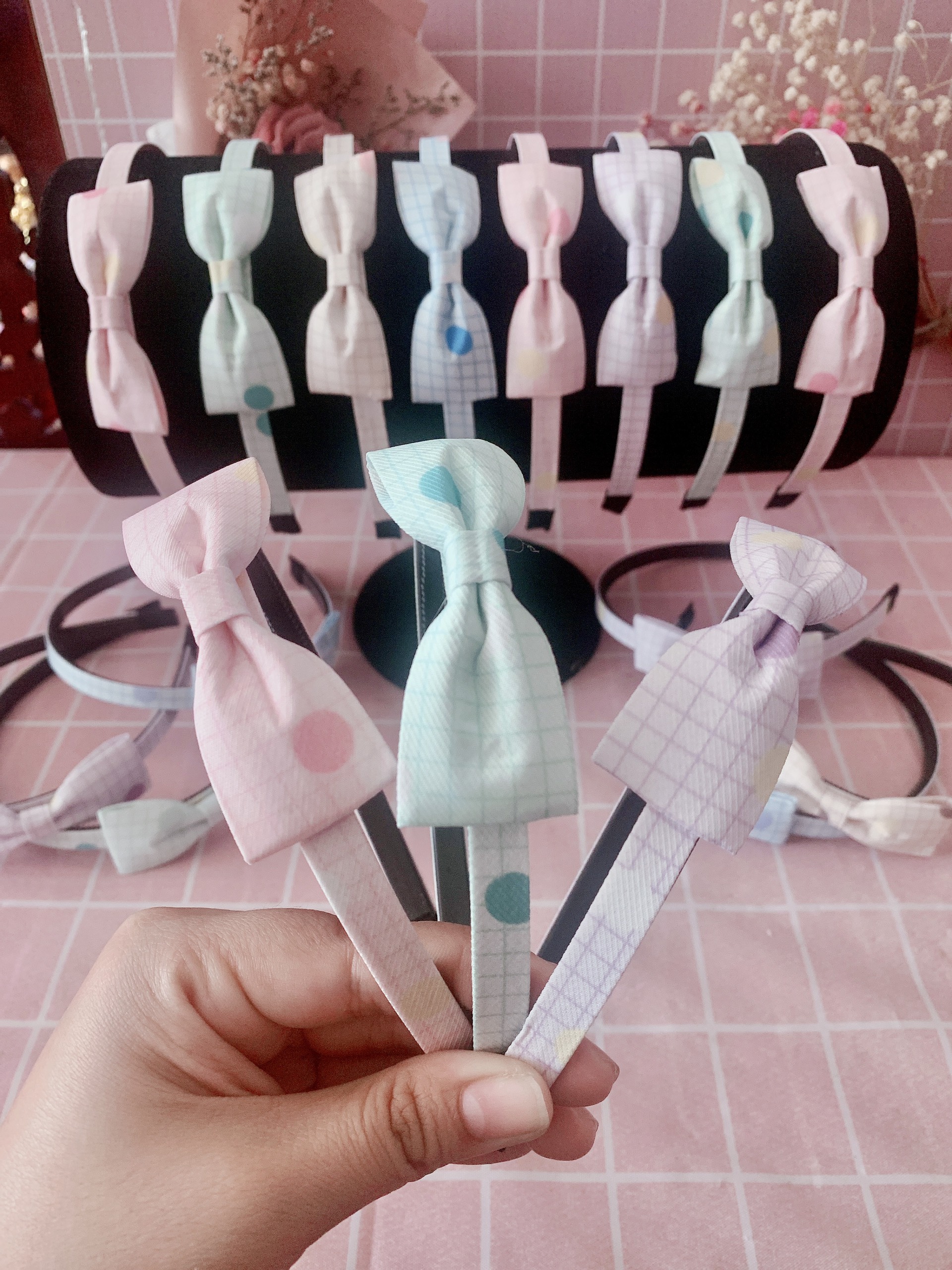 Cài Tóc Bờm Tóc Nơ Họa Tiết Caro Bi Lớn Cho Bé Gái