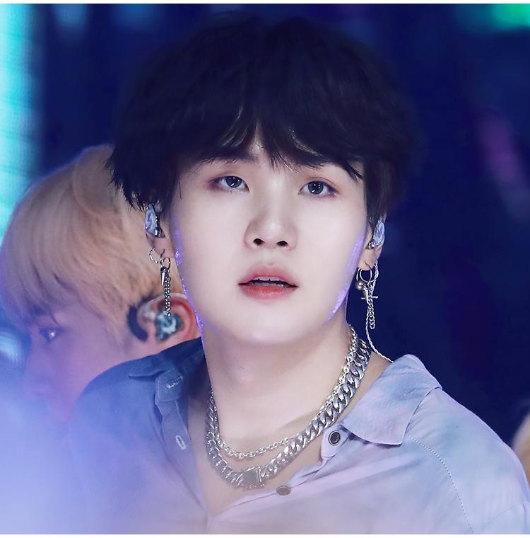 Bông tai SUGA cá tính xỏ lỗ cá tính