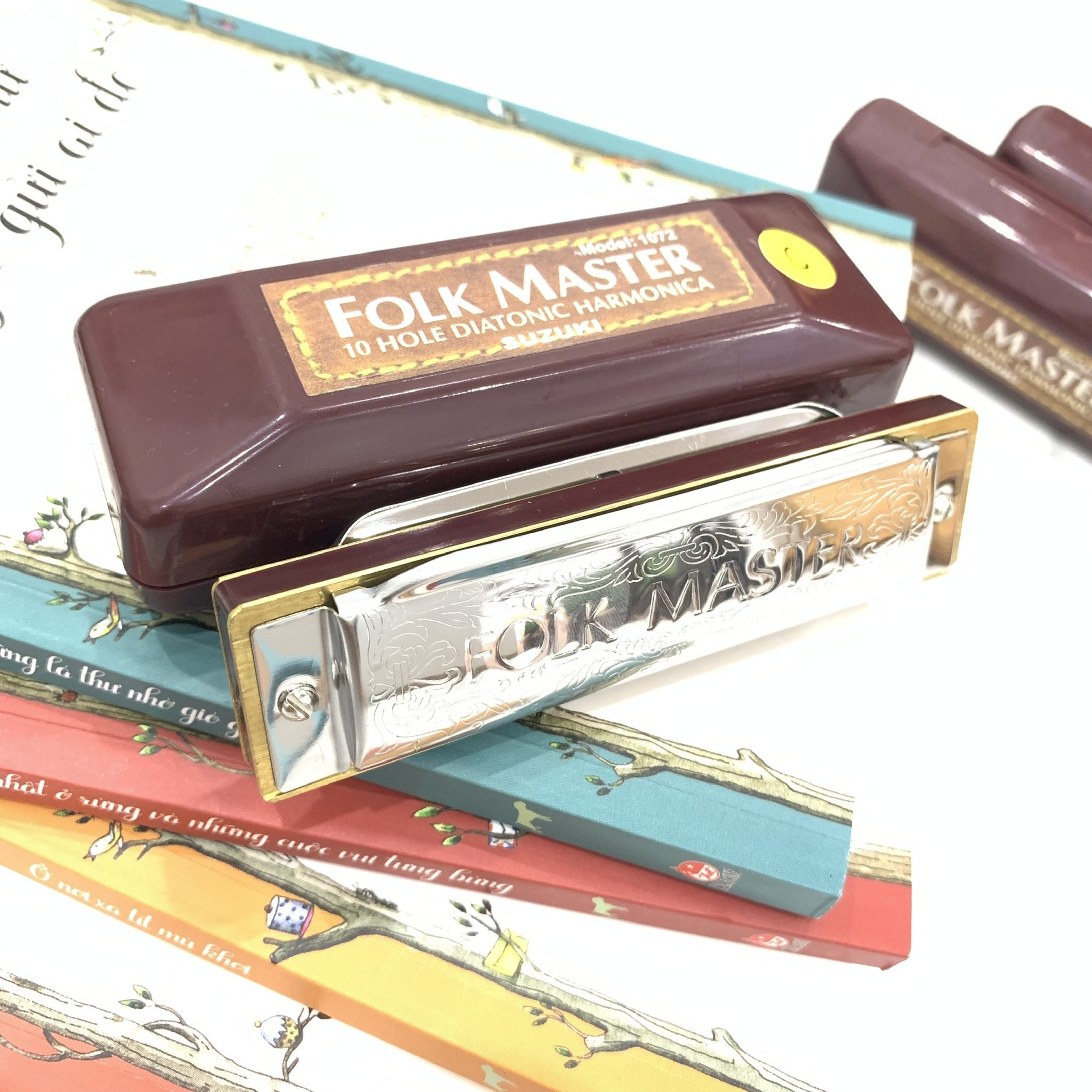 Kèn Harmonica Diatonic 10 lỗ Suzuki Folk Master kèm hộp đựng