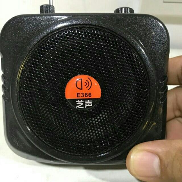 Máy trợ giảng không dây E366 mic UHF.