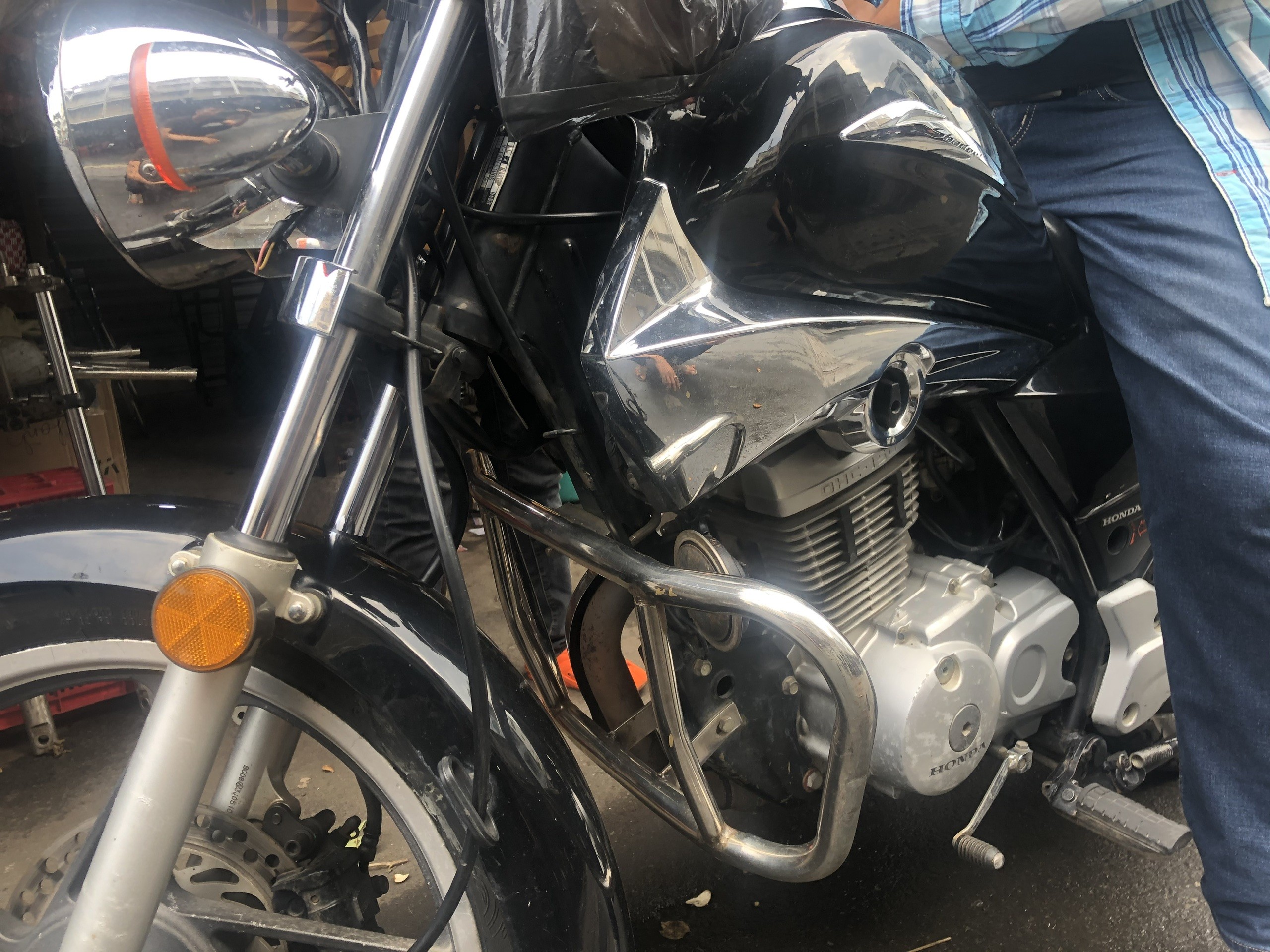 chống đổ moto inox