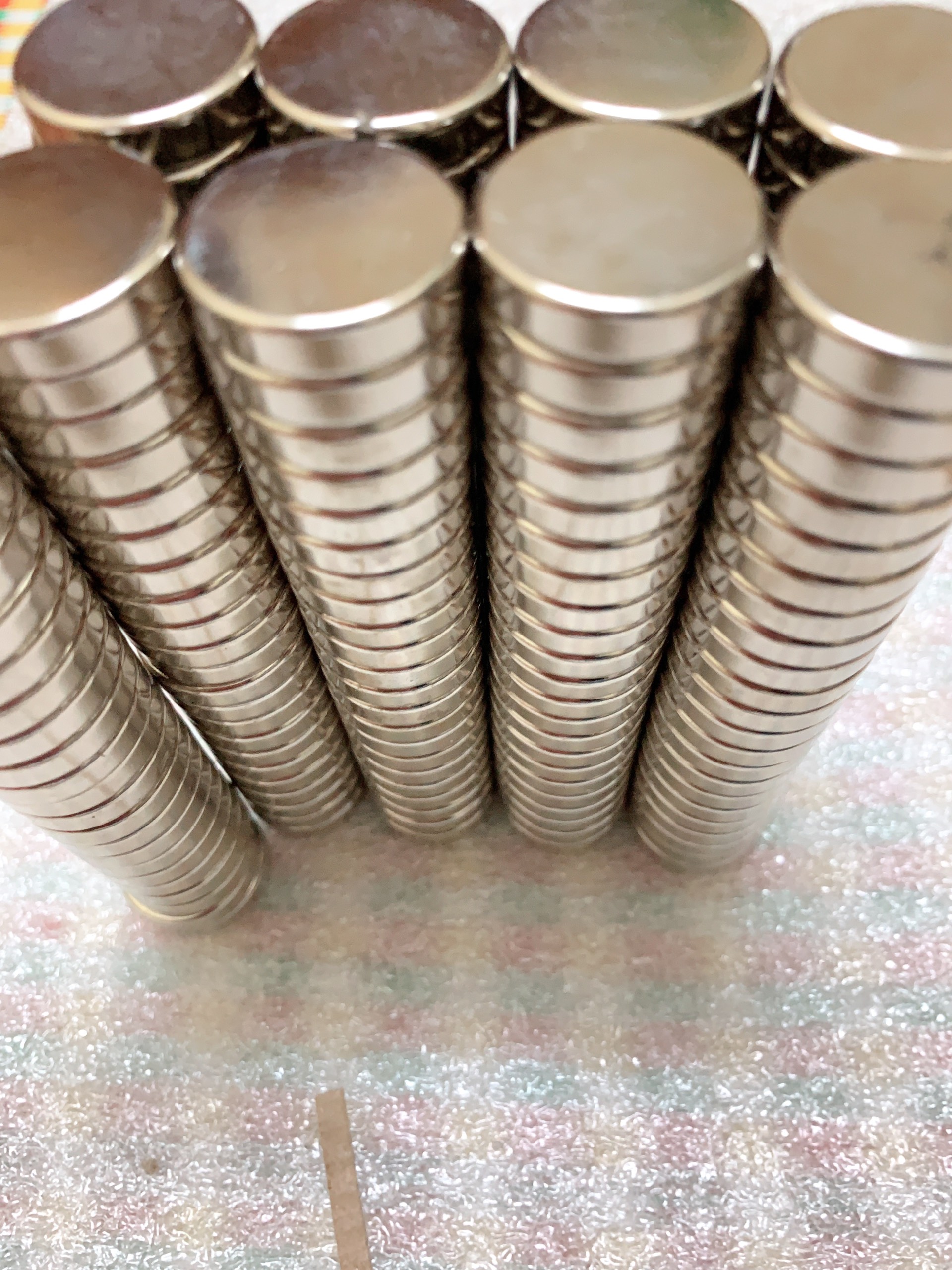Nam châm viên trắng đất hiếm 20x5mm