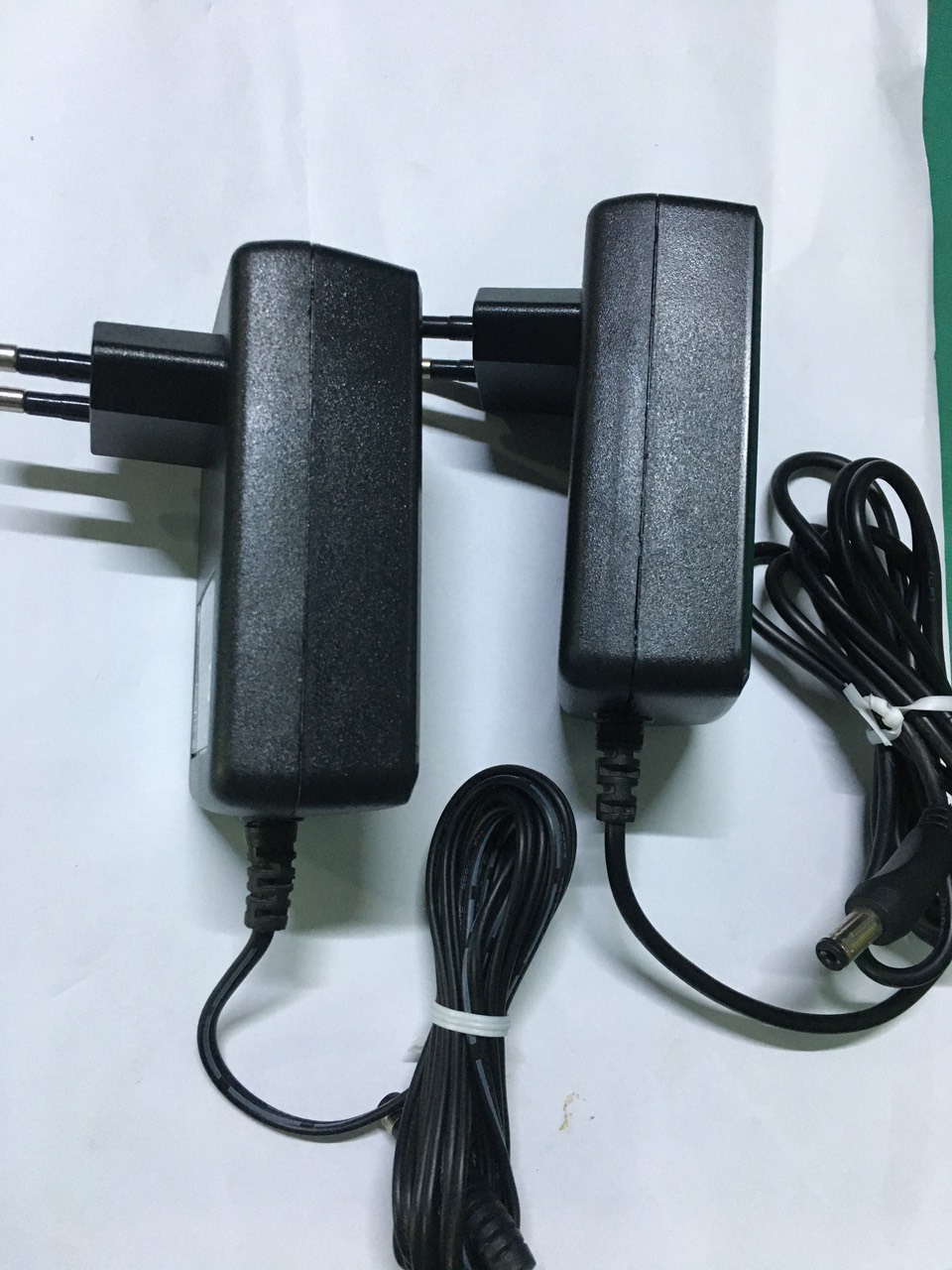 Adapter nguồn 12V 2A hàng đẹp giá rẻ cho camera, đèn led...