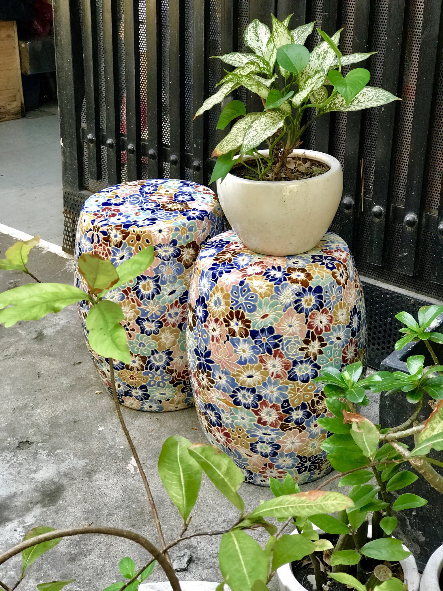 ĐÔN BÁCH HOA GỐM SỨ NAM BỘ