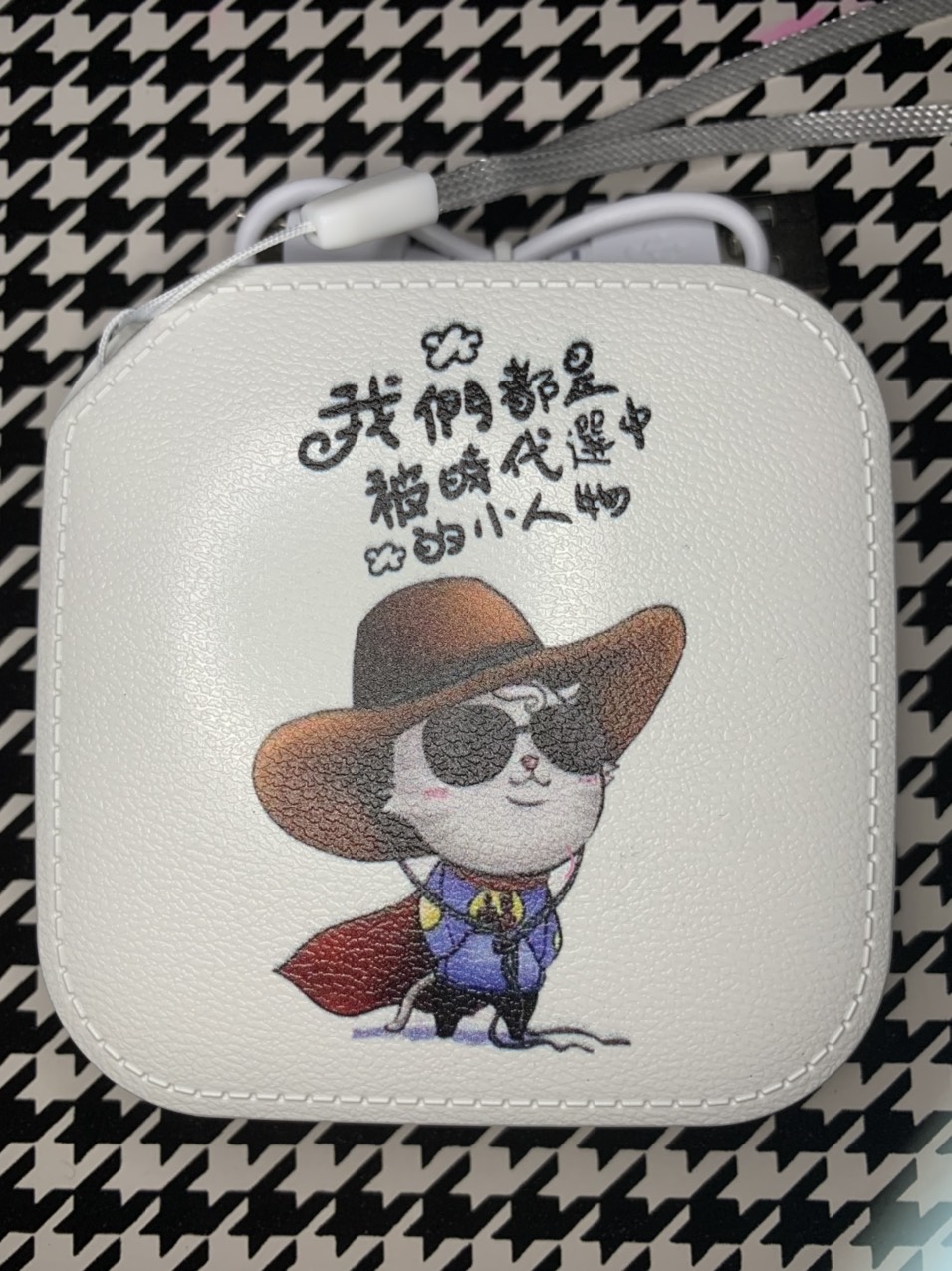 Sạc Dự Phòng Cute - Doremon - Hello Kitty 5000mah (Kèm Dây Đeo-Kèm Cáp Sạc)