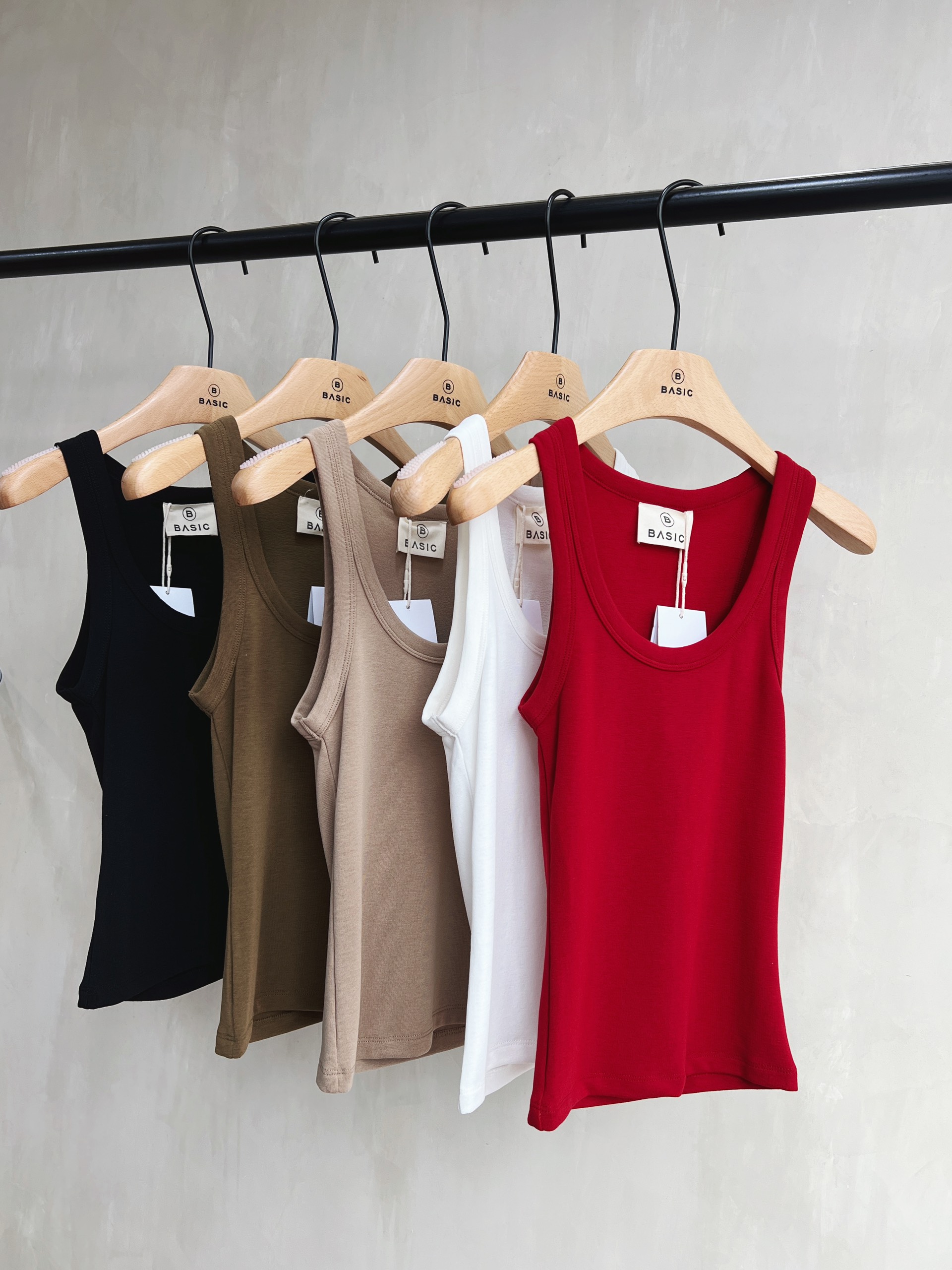 Áo ba lỗ trơn BASIC DOLLY TOP