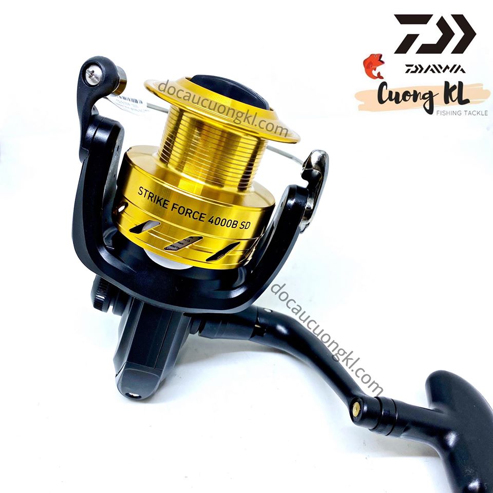 Máy câu cá Daiwa Strikeforce phiên bản mới 2020