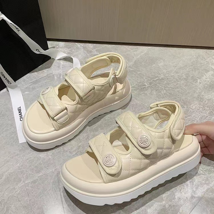 Sandal nữ đế độn răng cưa hoa trà học sinh hot trend