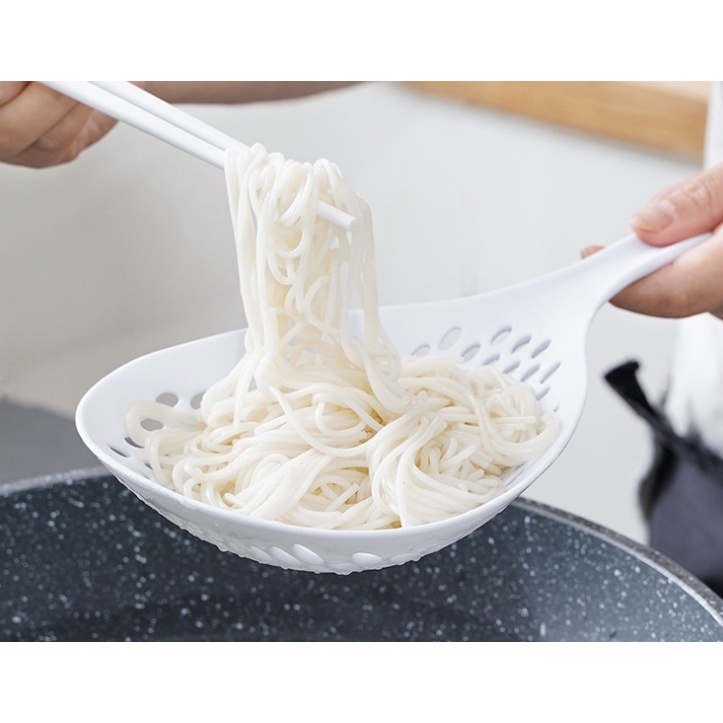 Noodles, food skimmer spoon