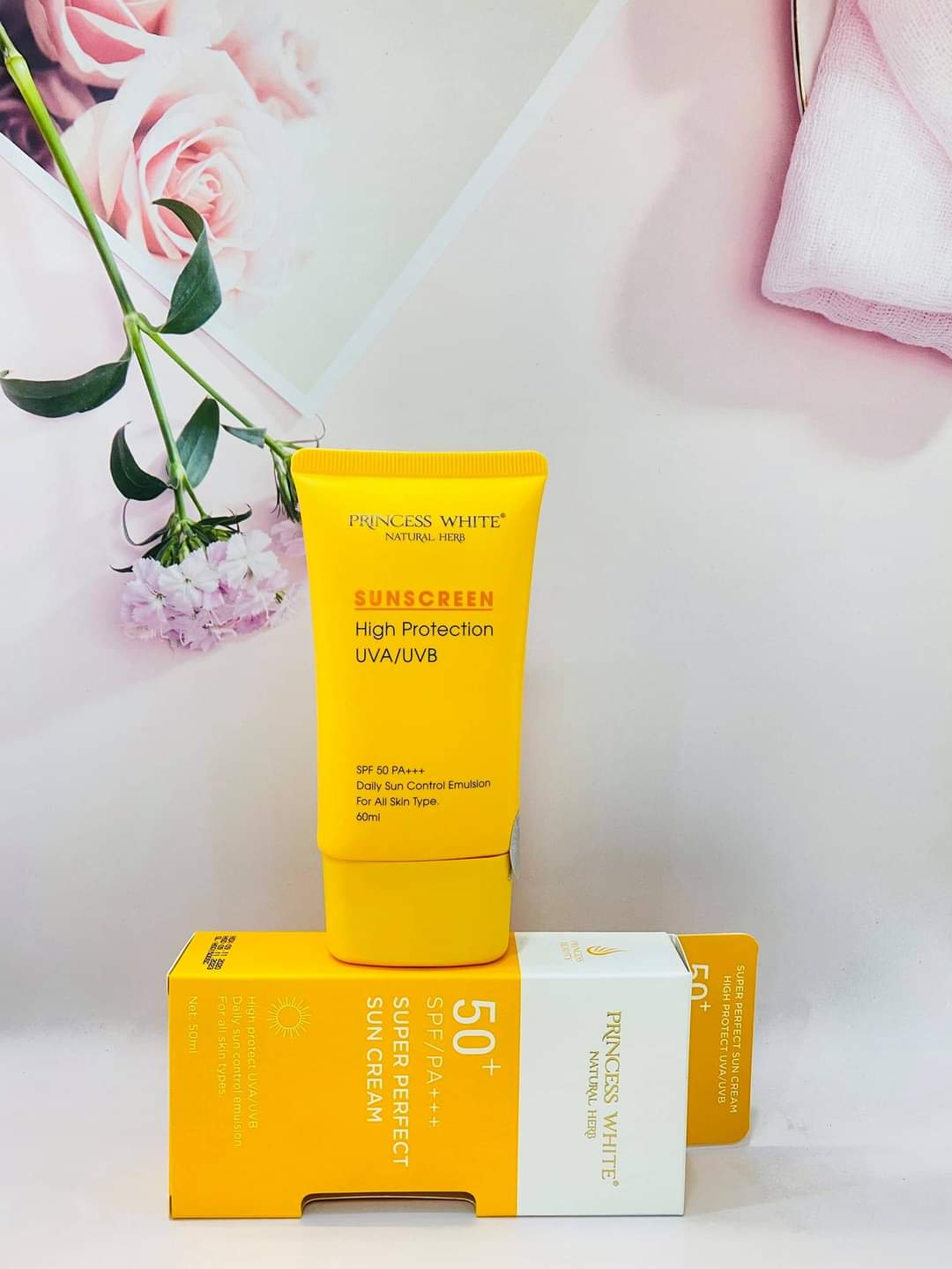 [HCM]Kem chống nắng cao cấp Princess White Sunscreen 50g với chỉ số chống nắng SPF 50+ PA+++ chống trôi dưới nước đi bơi tắm biển không sợ đen