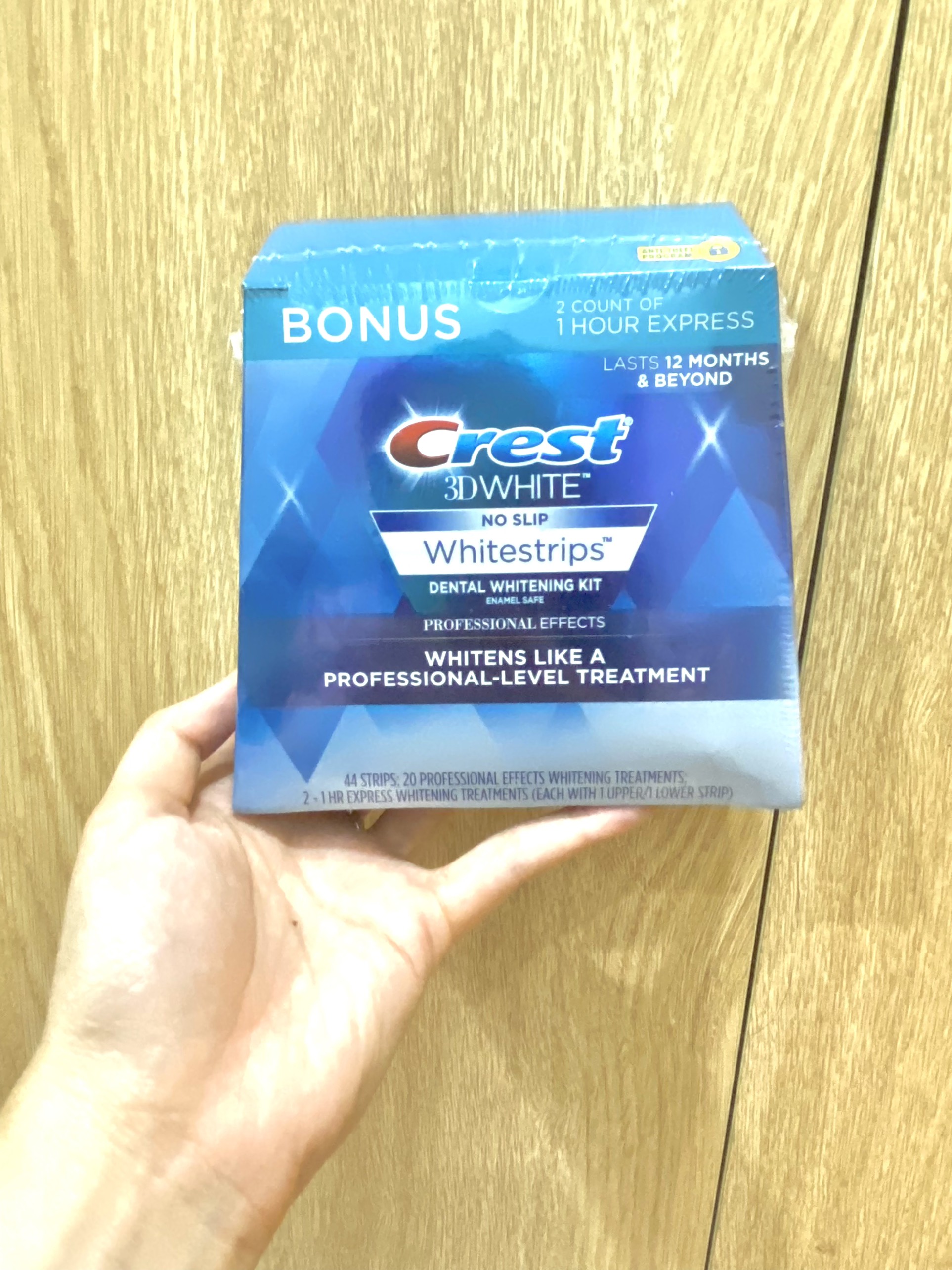 Miếng trắng răng Crest 3D whitestrips tách lẻ