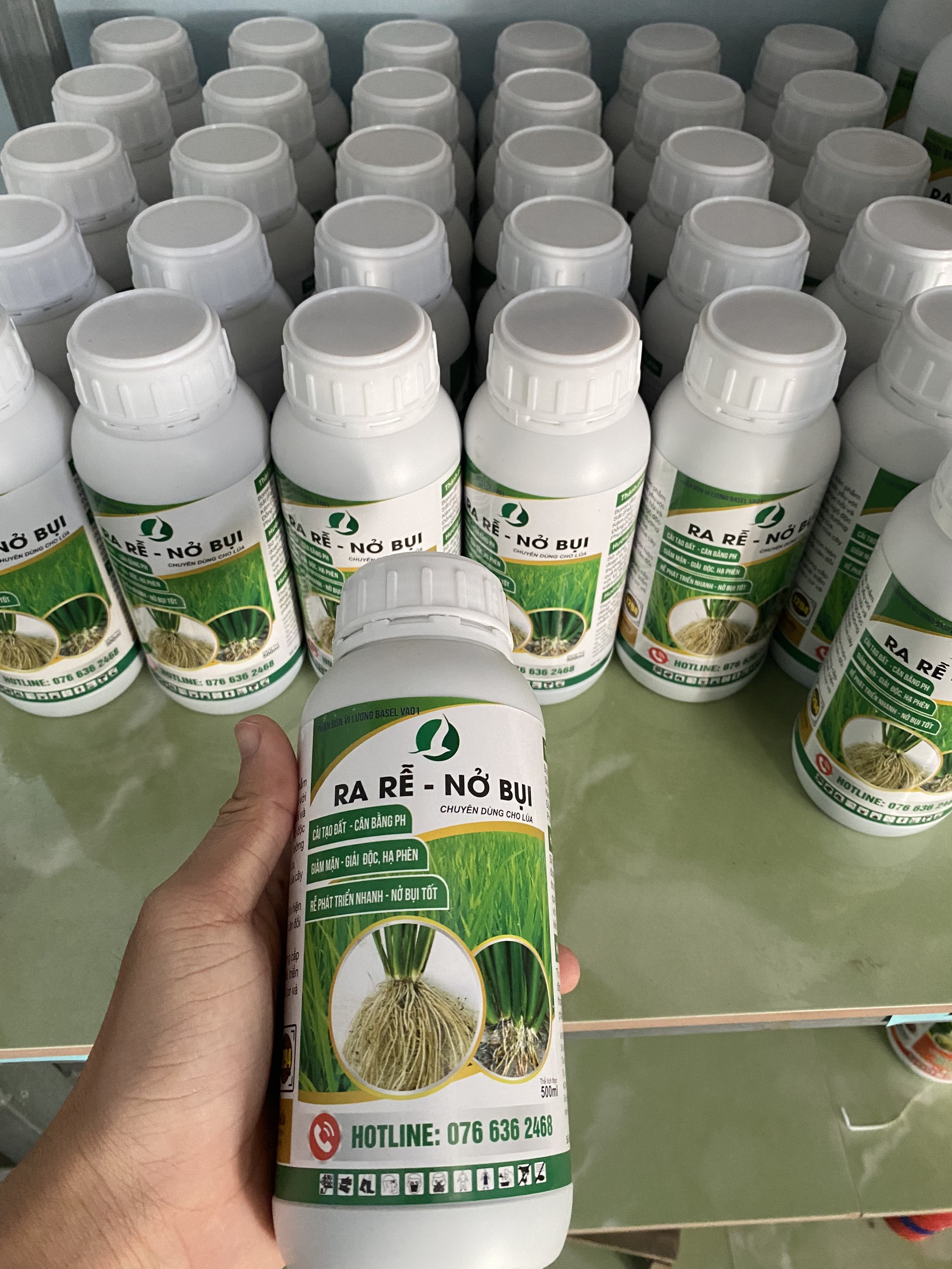 PHÂN BÓN RA RỄ NỞ BỤI CHUYÊN DÀNH CHO CÂY LÚA 500ML