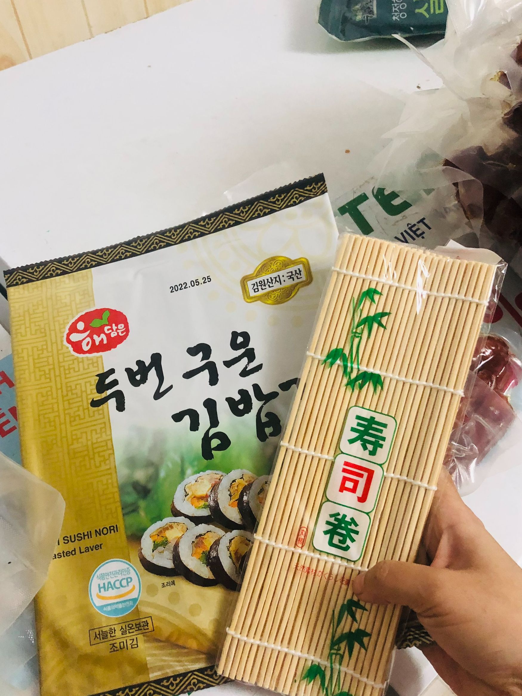 Rong biển lá Kim + Mành tre