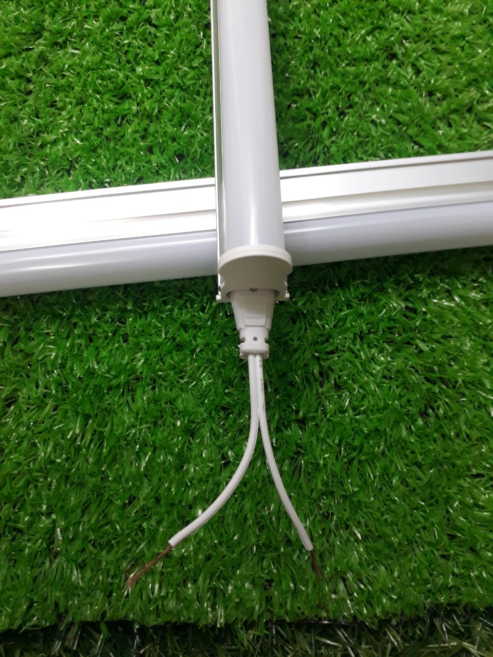 Bộ đèn led liền thân nhôm T4 60cm
