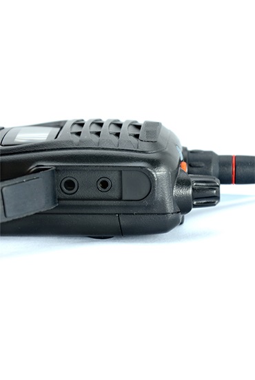 Bộ 4 Bộ đàm Motorola CP1300 Plus (99 Kênh, loa chống bụi, bền bỉ)