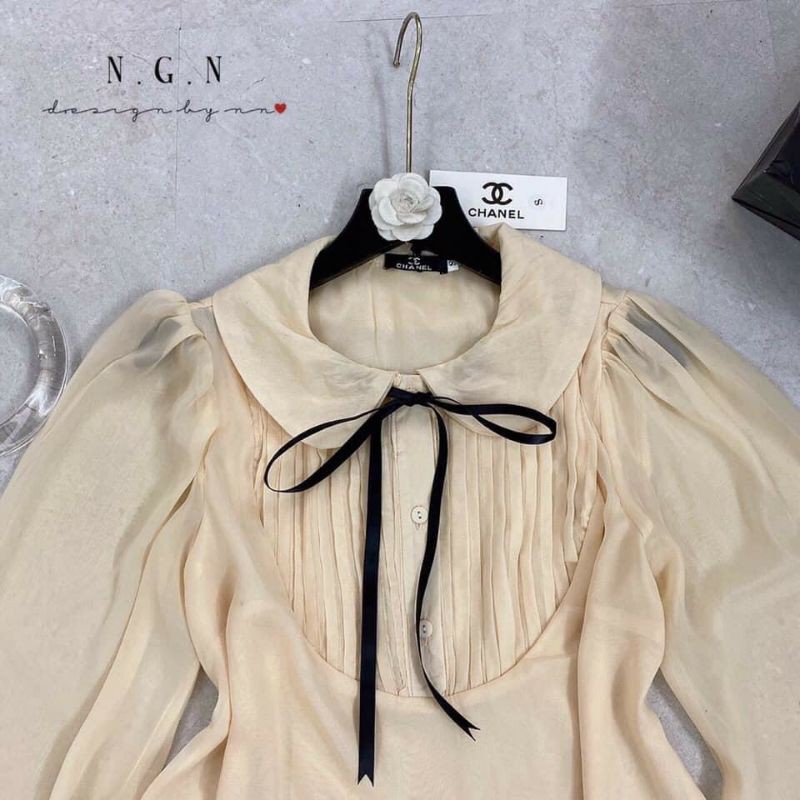 Áo tơ cổ sen nơ bánh bèo