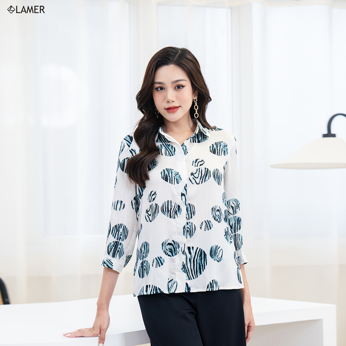 Áo sơ mi nữ lụa cổ đức họa tiết LAMER L61H22Q060