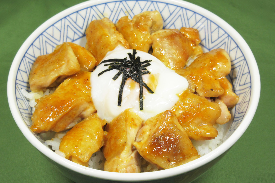 Sốt Salad Mè Vị Cay Chai 220g