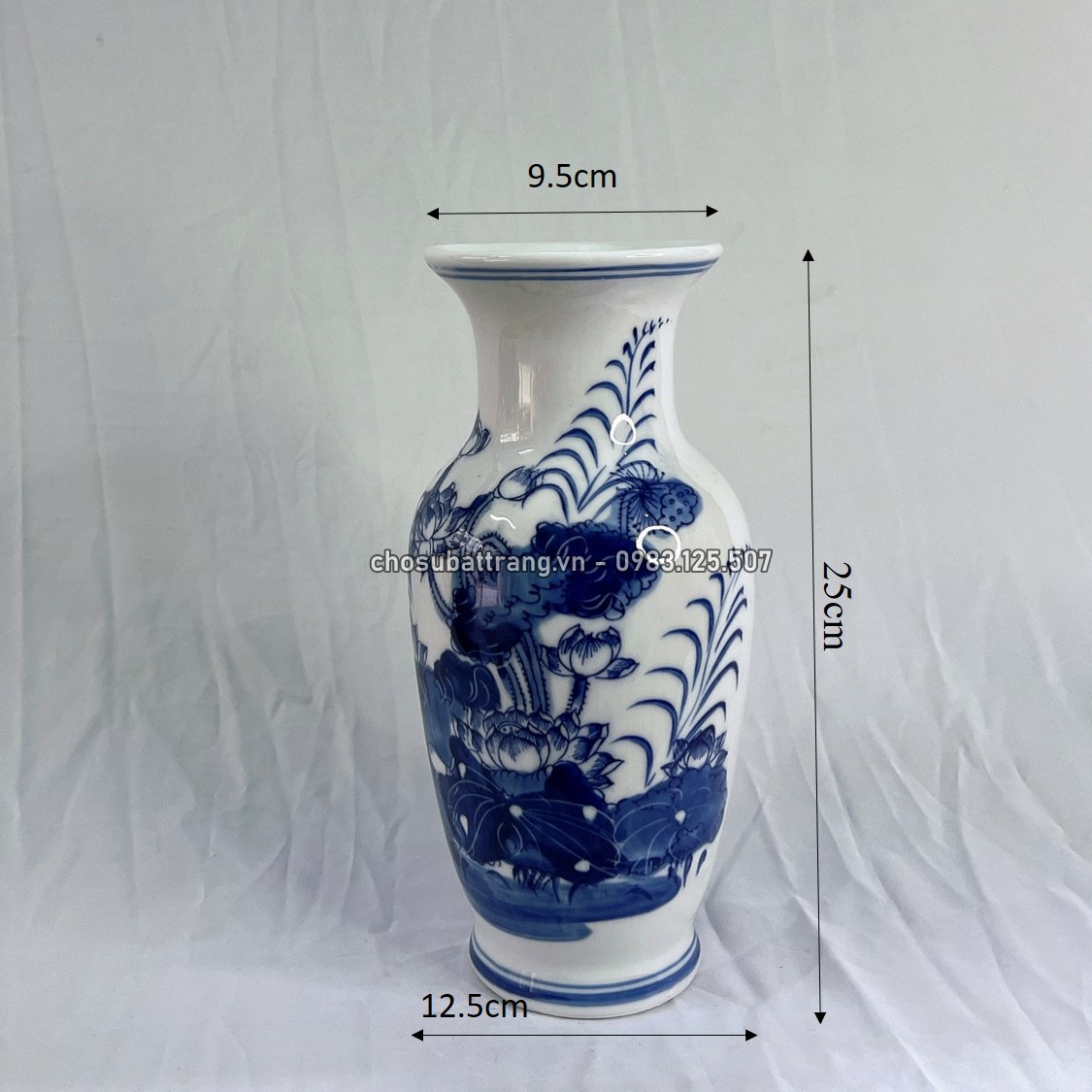 Lọ lộc bình thờ men xanh lam