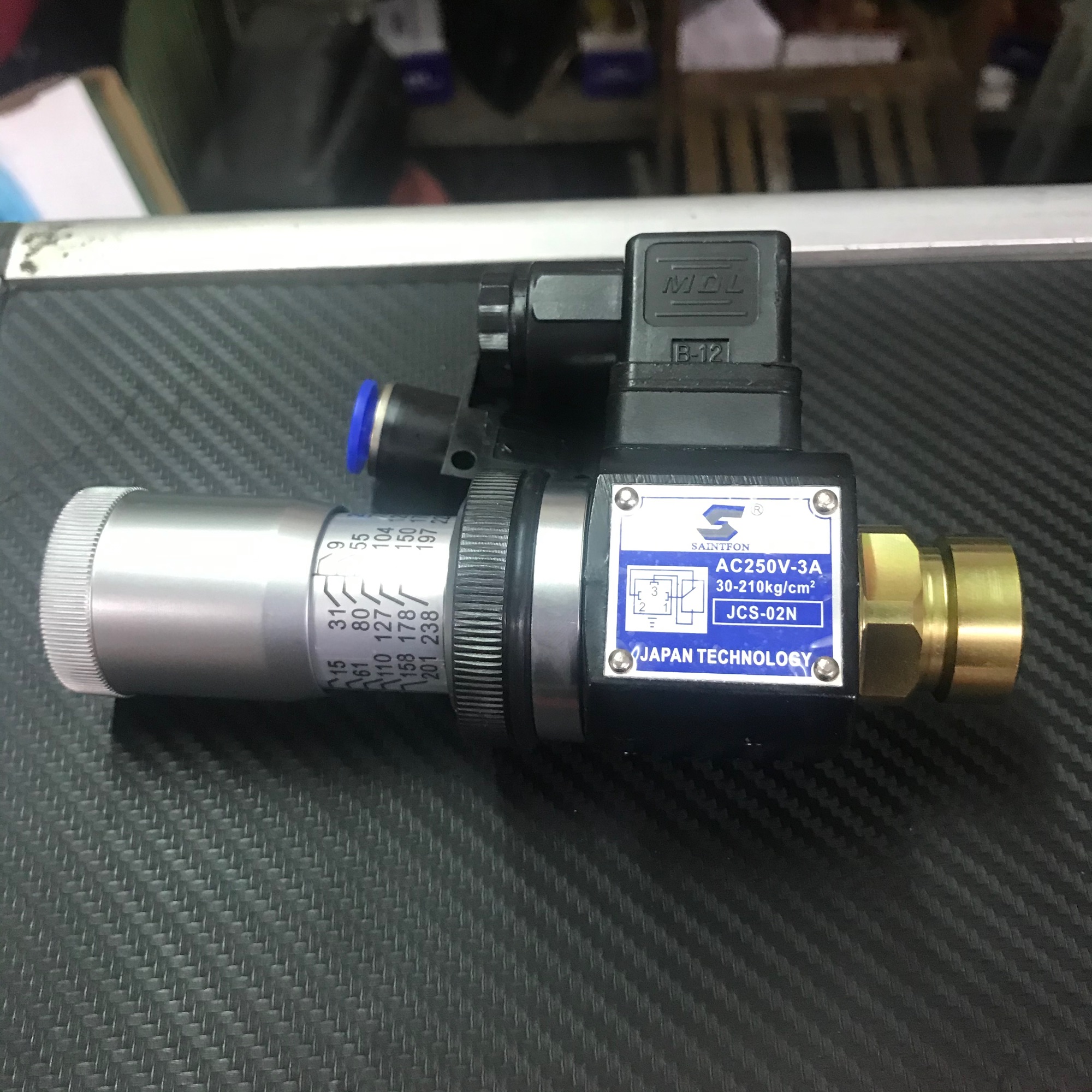 Công tắc áp suất thuỷ lực (JCS-02N)