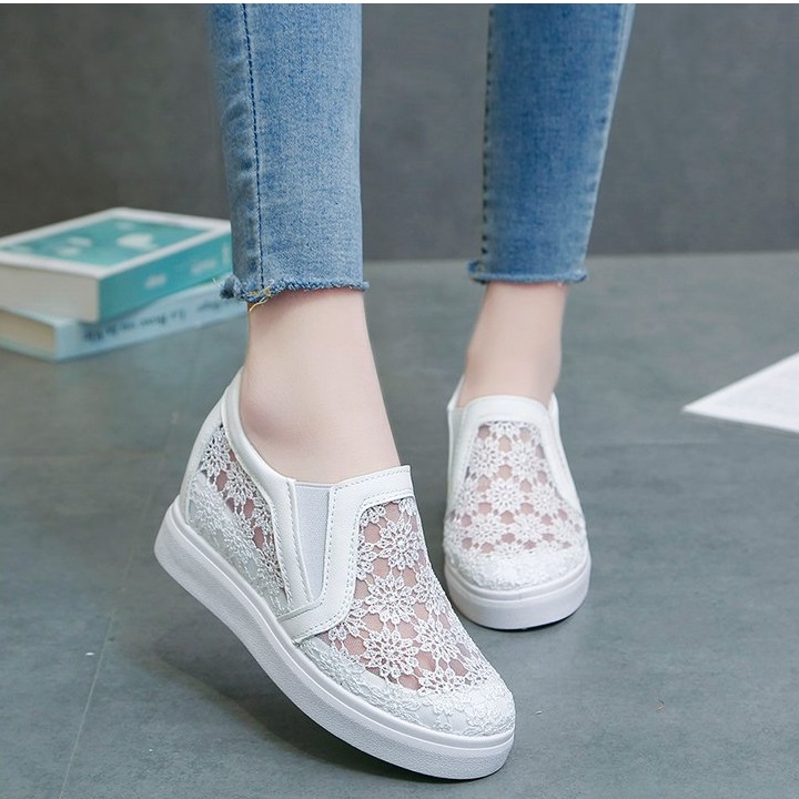 [HCM][CHẤT LƯỢNG] Giày độn đế nữ giày slip on nữ đế độn lưới ren hoa V10 S080 Cỏ Boutique êm chân hàng loại 01. đi làm đi học đi chơi thông thoáng