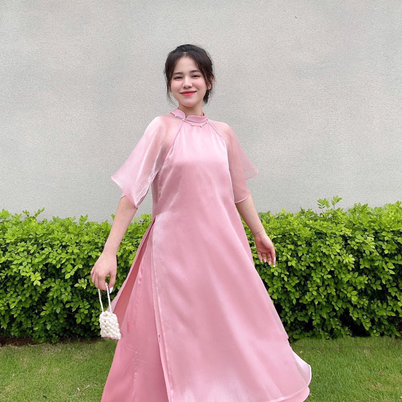 Áo dài cách tân Vải tơ 4 tà tay loe cổ lệch thiết kế