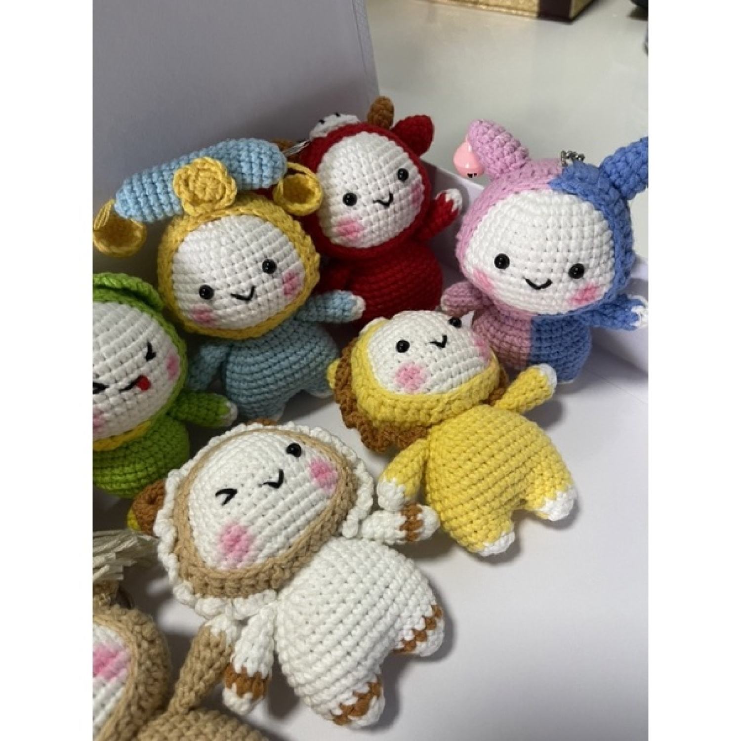 Móc khoá len 12 cung hoàng đạo handmade (có sẵn)
