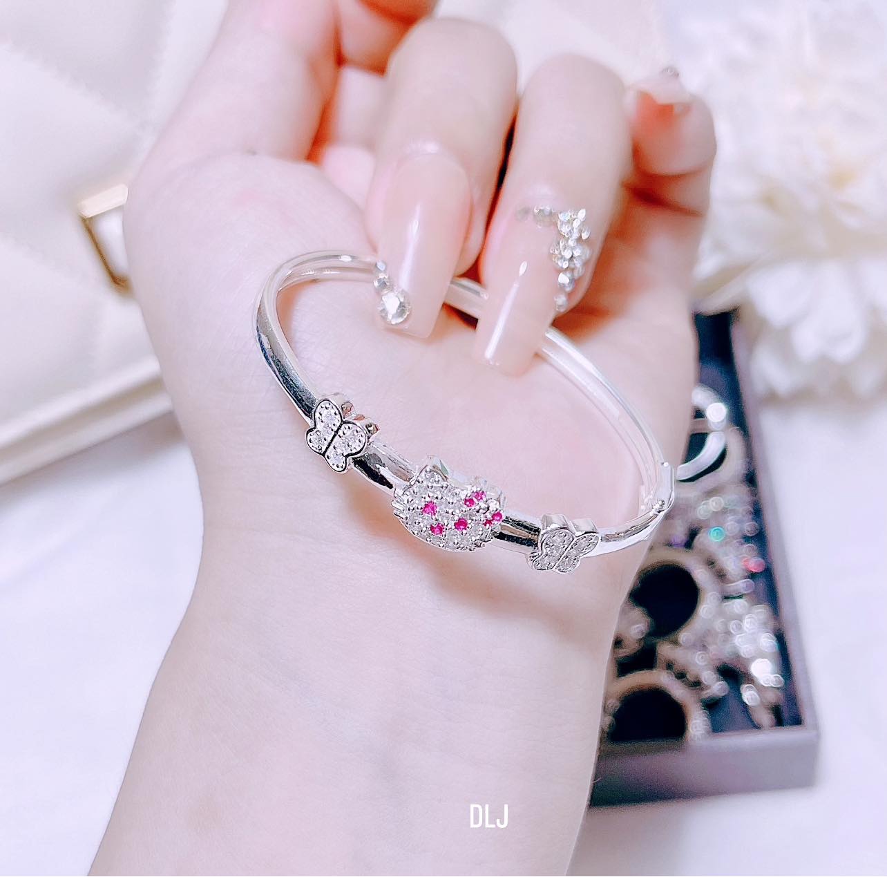Vòng tay bạc cho bé gái, Lắc tay mèo hello kitty đính đá dễ thương MS0175, Vàng bạc an chi