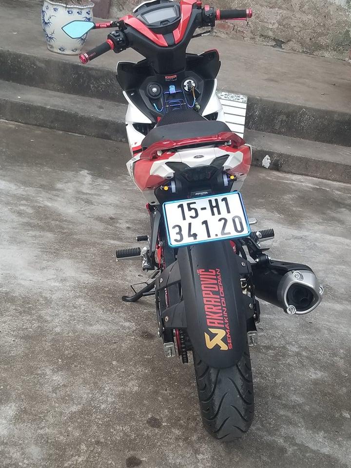 Chắn bùn 4 chân dành cho exciter 150-winner,