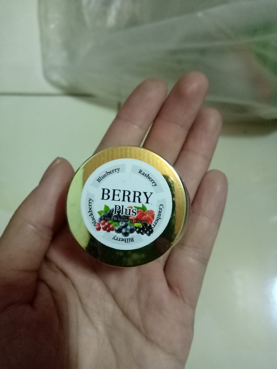 berry mini thái lan mẫu dùng thử kem dưỡng trắng da mặt