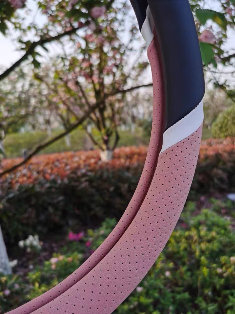 Bọc Vô Lăng Da Tai Gấu Nổi Cao Cấp Size 38cm