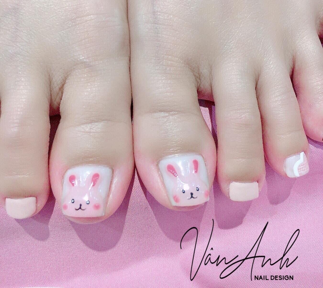 NAILBOX TẶNG KEO DŨA 0983