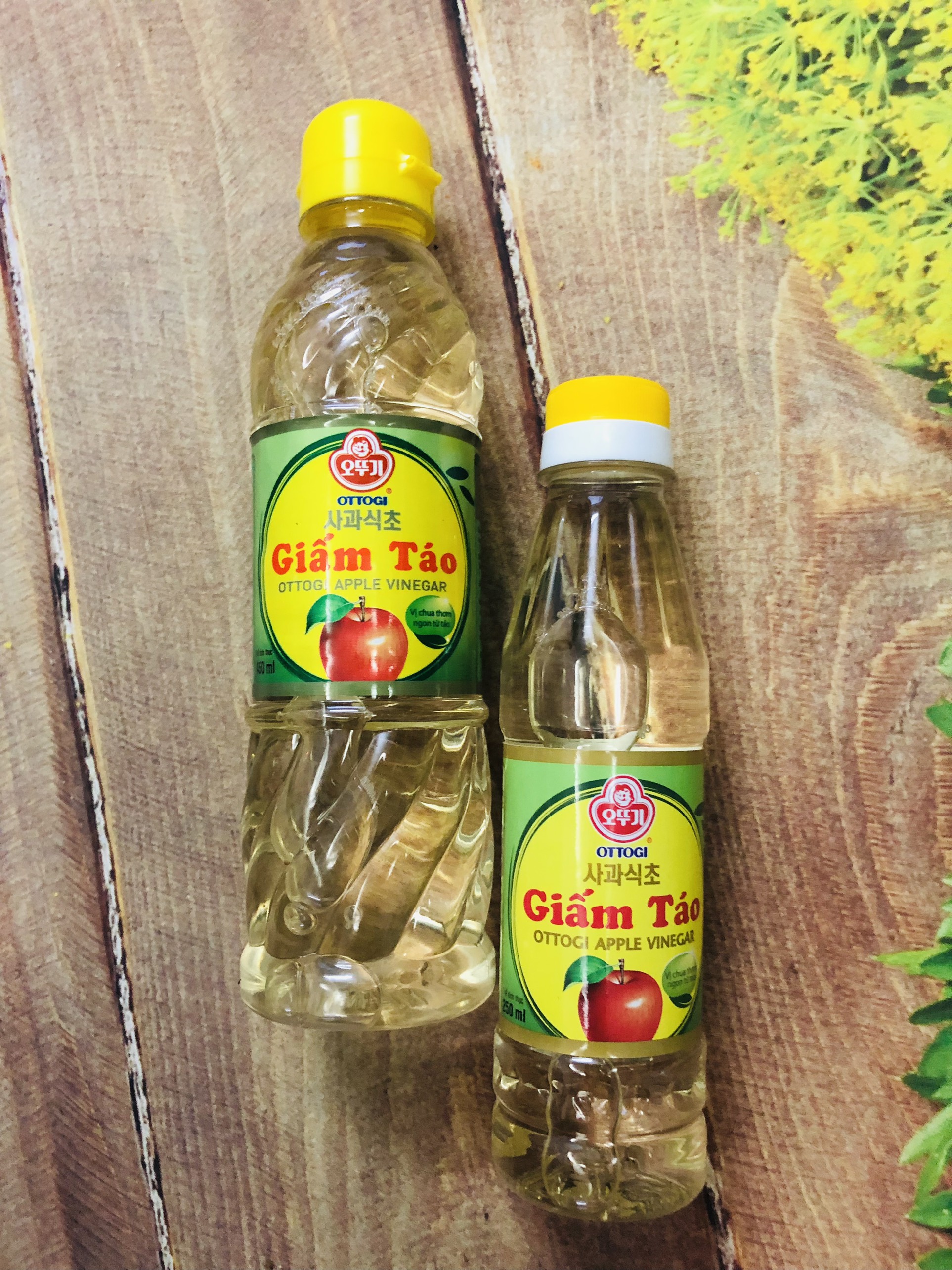 Giấm táo lên men Ottogi 450ml