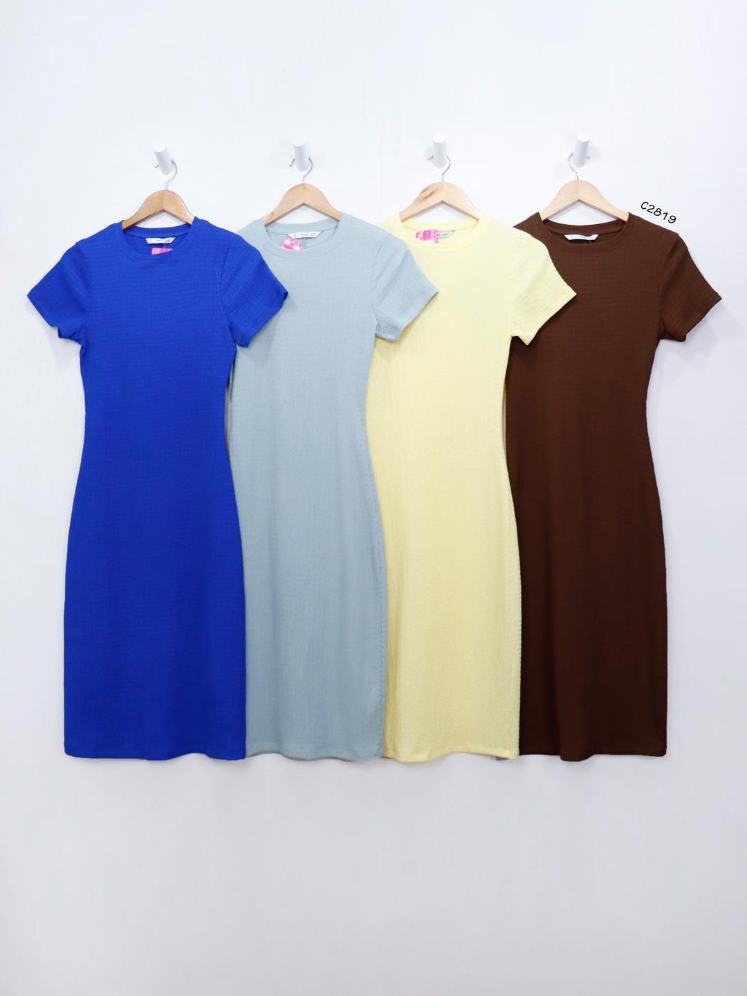 C2819 - 	Đầm thun xốp cổ tròn tay ngắn