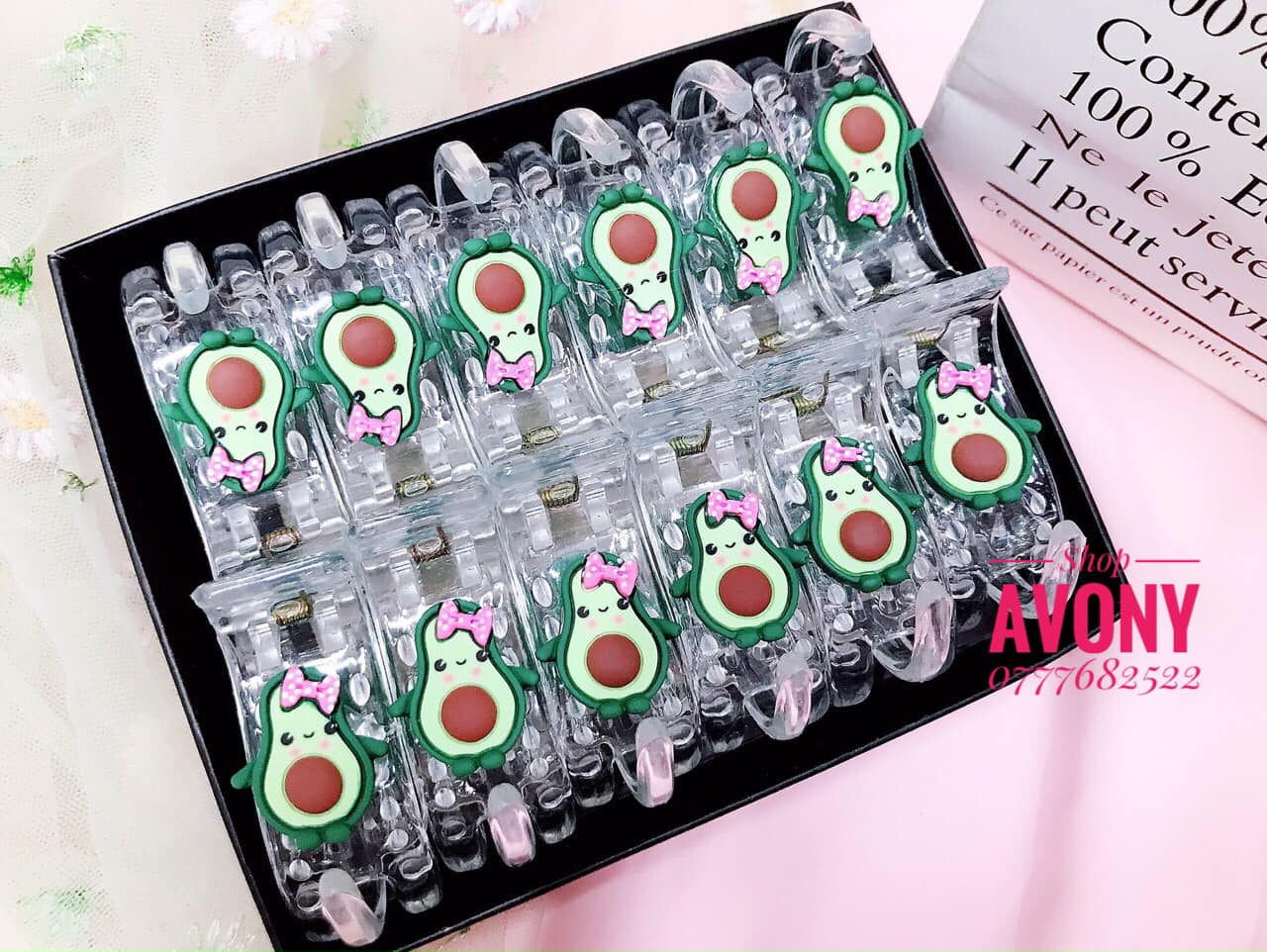 [HCM]Kẹp tóc - Bấu tóc 3 răng trong dẻo đính icon bơ thắt nơ