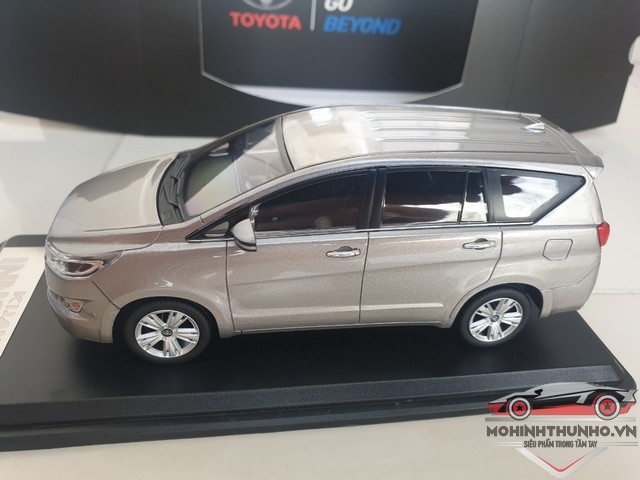 Mô hình xe Toyota Innova 2016 TL 132  Mohinhthunho