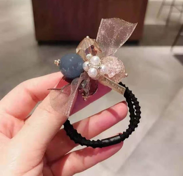 cột tóc đính đá