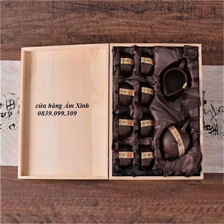 Bộ ấm chén tử sa Nghi Hưng
