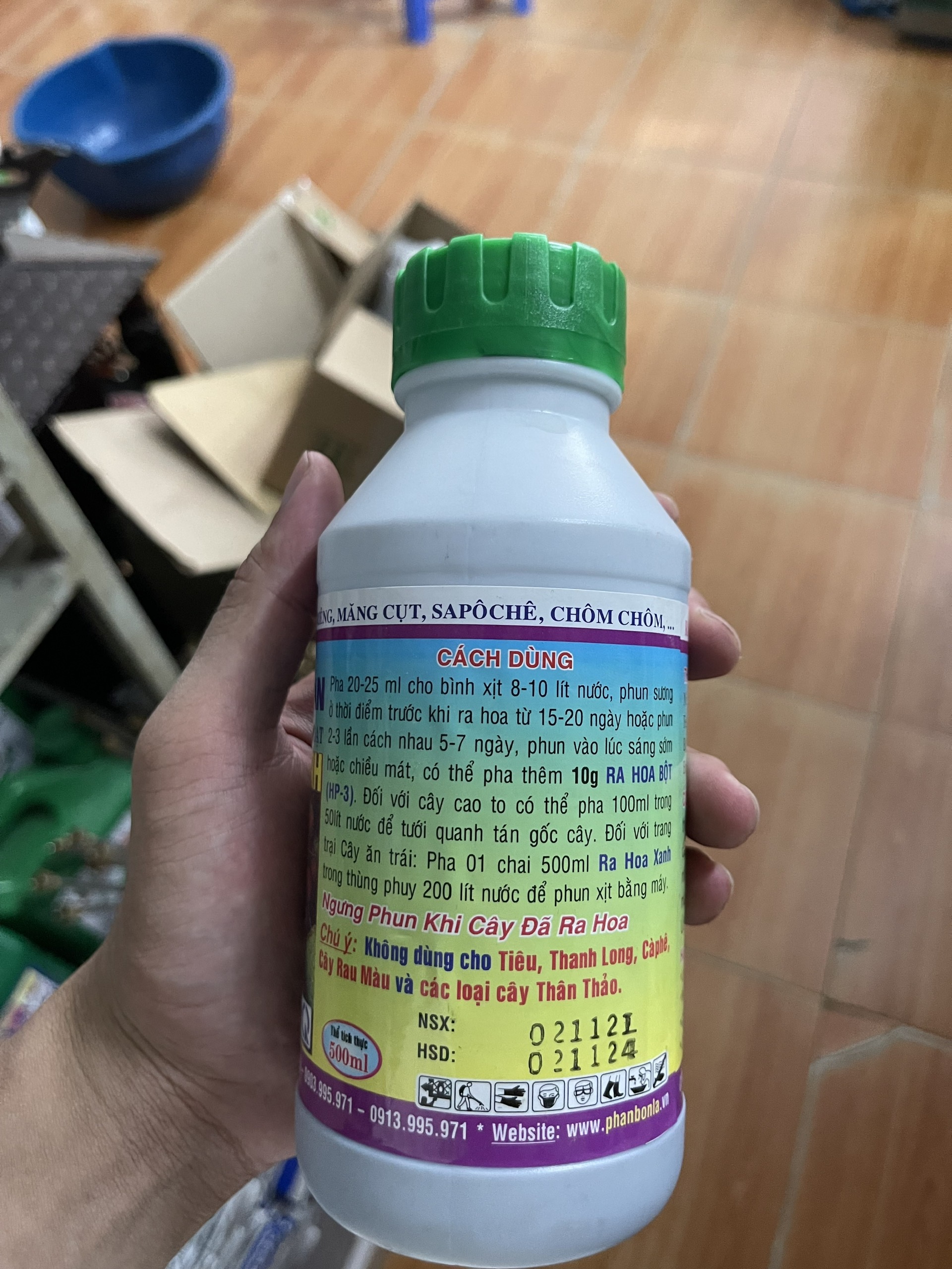 PHÂN BÓN LÁ RA HOA XANH HTC ĐẠI NGÀN (500ml)