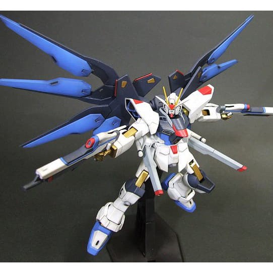 Mô Hình Lắp Ráp Hg Strike Freedom Kèm Đế Trưng Bày