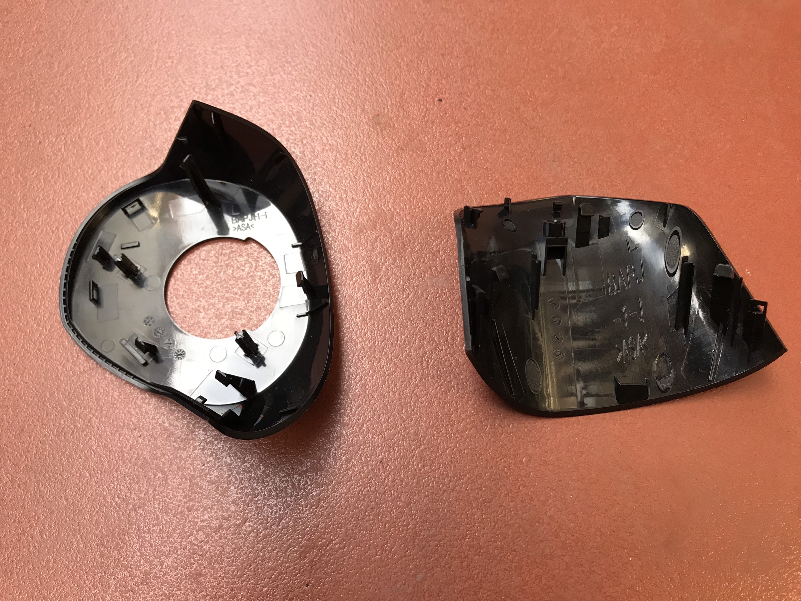 Ốp chân gương Mazda 3 2015-2019 (Hàng Xịn)
