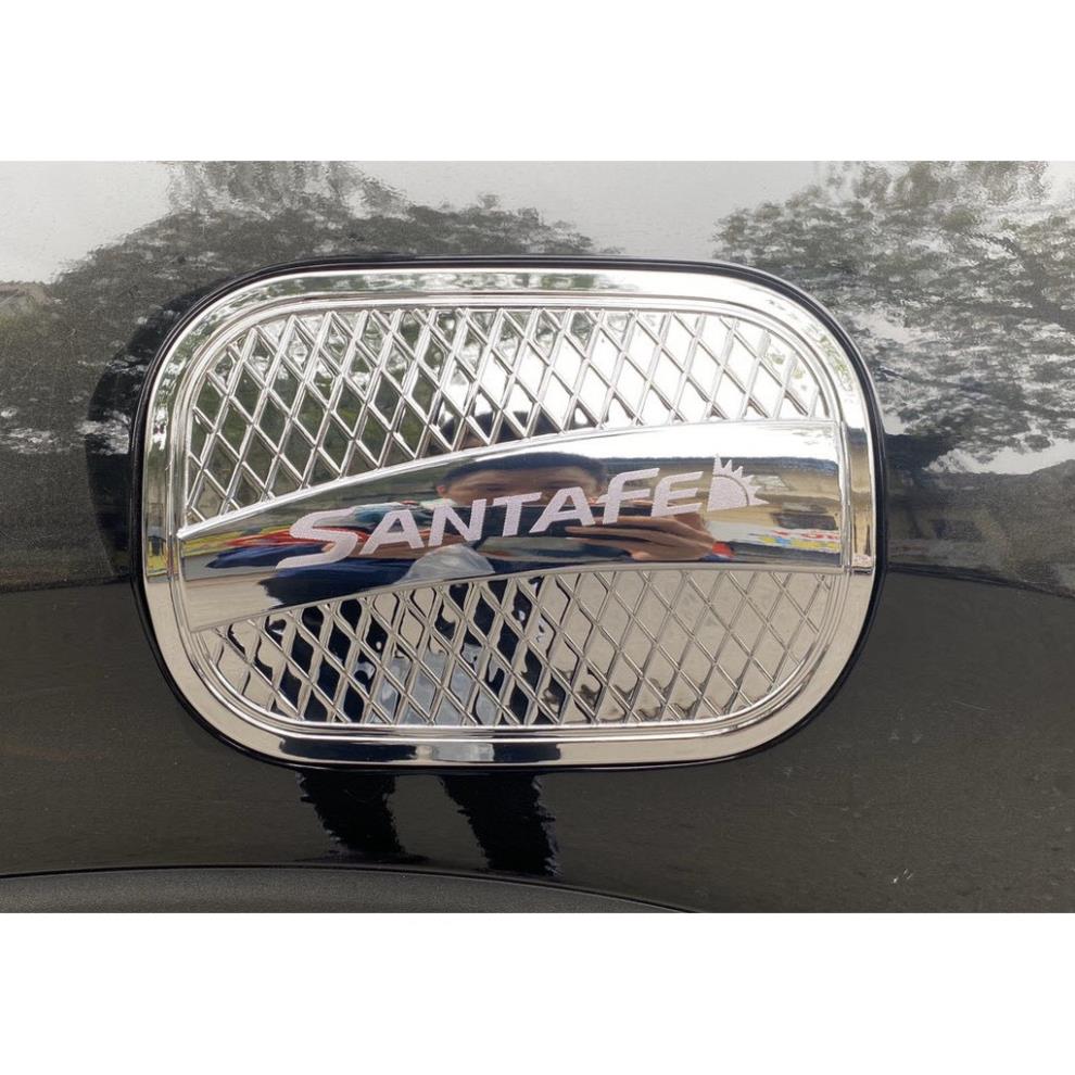 Ốp nắp bình xăng Santafe 2019-2022